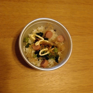 ウィンナーと野沢菜漬けと鰹節とマヨネーズのご飯